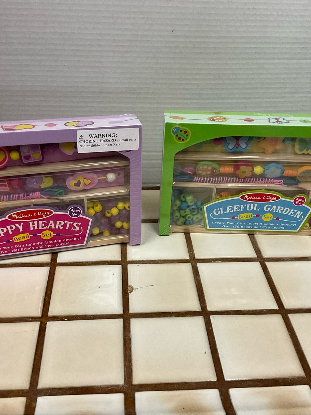 Melissa & Doug Colorful Bead Set - Pink & Green